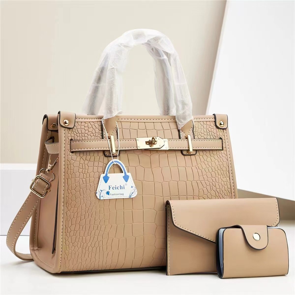 Fashionable Womens Shoulder/Crossbody Bag